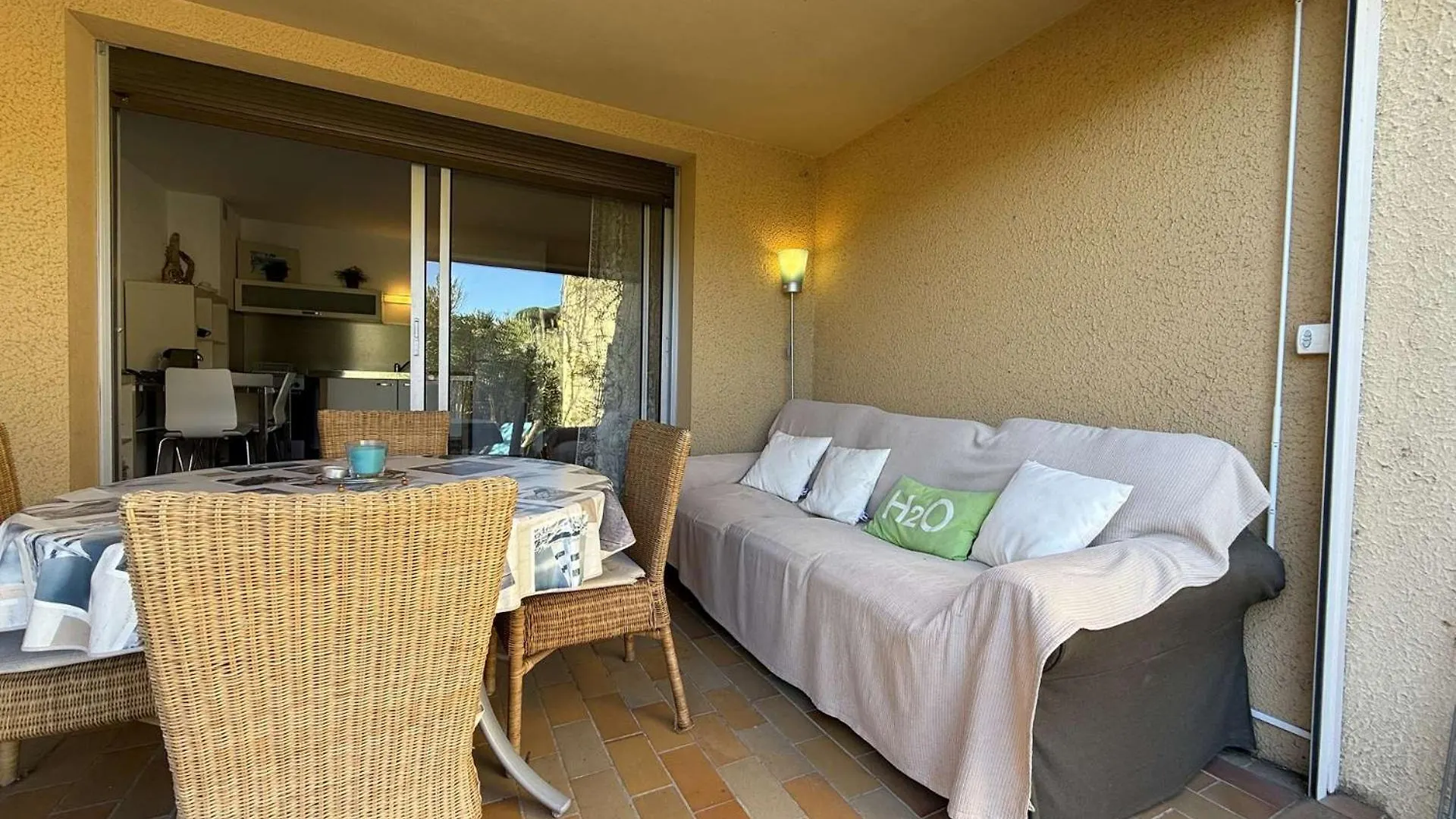T2 En Rez De Jardin , Proche Plage De St Clair Et Commerces Le Lavandou Apartment