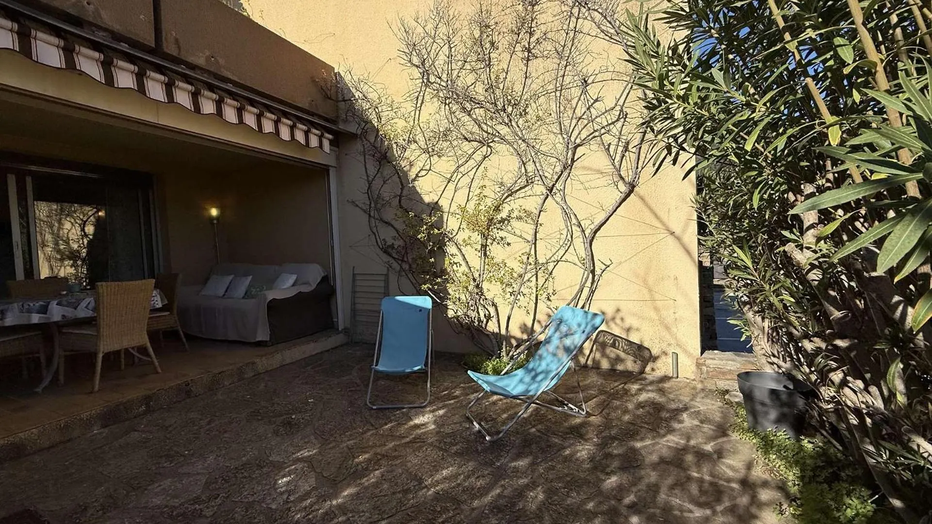 Apartman T2 En Rez De Jardin , Proche Plage De St Clair Et Commerces Le Lavandou Franciaország